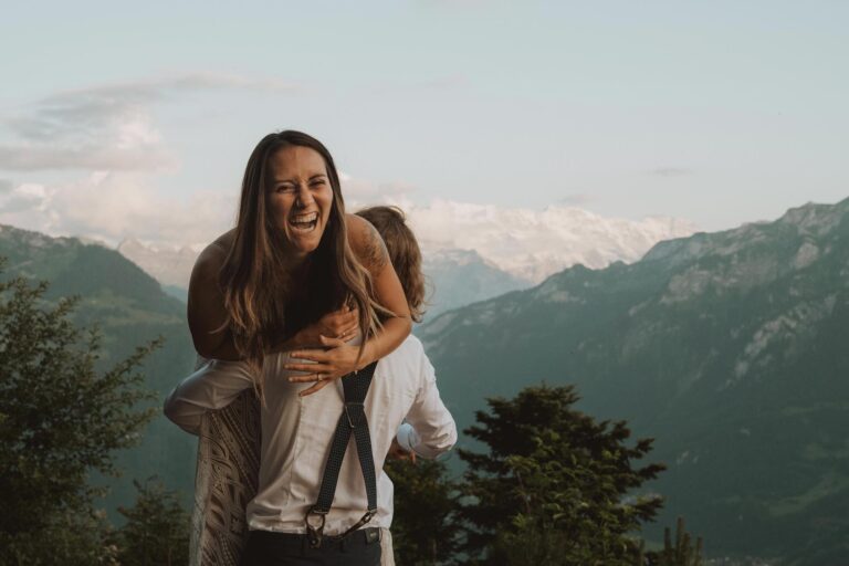 Konstantin & Shelby - trouwfotografie - Harder Kulm, Zwitserland