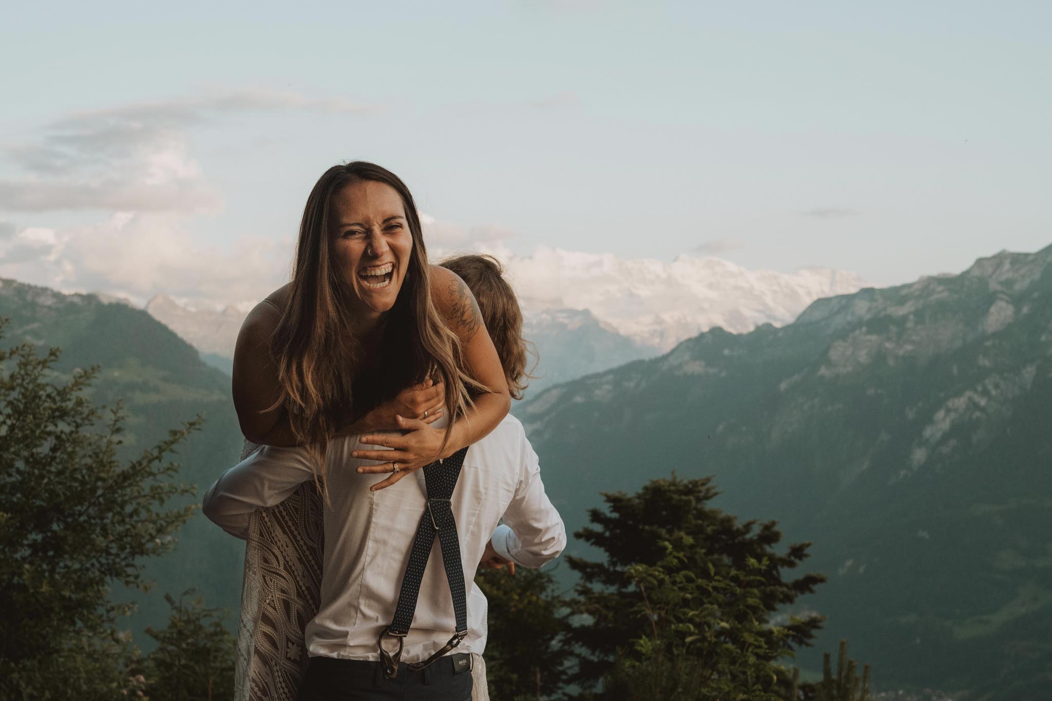 Konstantin & Shelby - trouwfotografie - Harder Kulm, Zwitserland