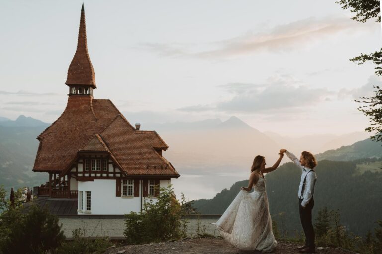 Konstantin & Shelby - trouwfotografie - Harder Kulm, Zwitserland - Destination wedding Zwitserland Konstantin & Shelby Harder Kulm