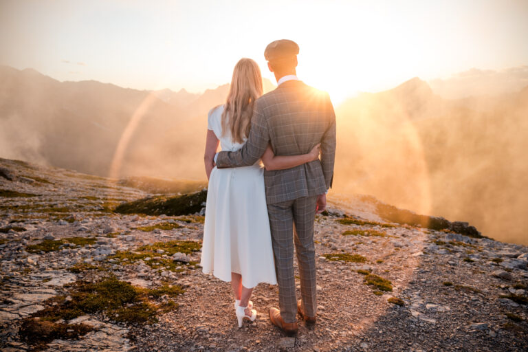 Niels en Jolie - Dramatisch berglandschap tijdens after wedding shoot in de Dolomieten
