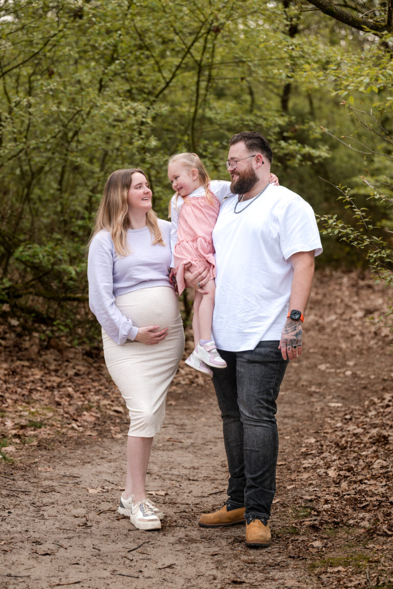 Zwangerschapsshoot Terhorsterzand - Maureen, Jeffrey & Kieana Vink